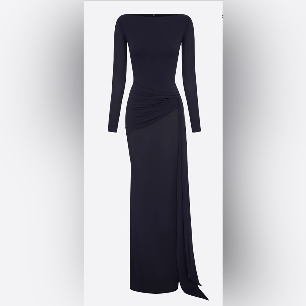 Elegant Black Long Sleeve Dress - Picture 4 of 10